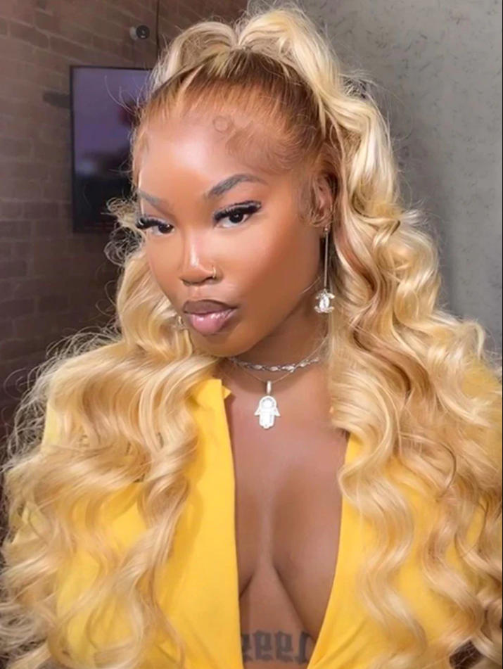Niki Hair Free Parting Ombre Body Wave Lace Wigs (50017）
