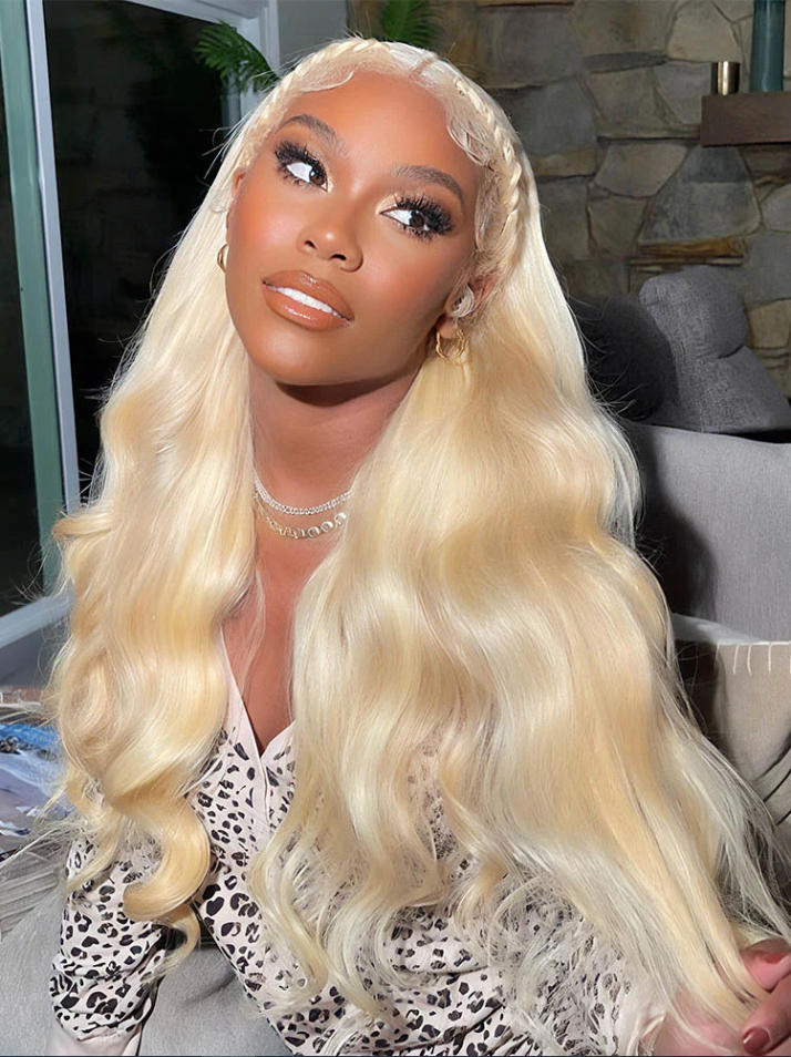 Niki Hair Free Parting Body Wave Blonde Lace Wigs (50018）